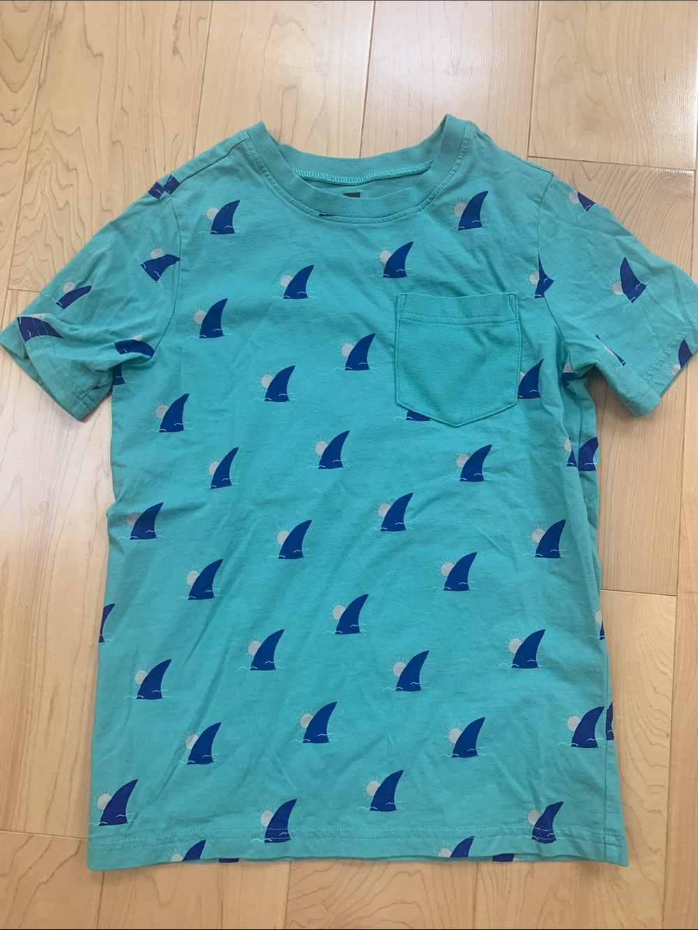 Tea Collection Kids Turquoise Shark Fin Pocket T-Shirt size 12